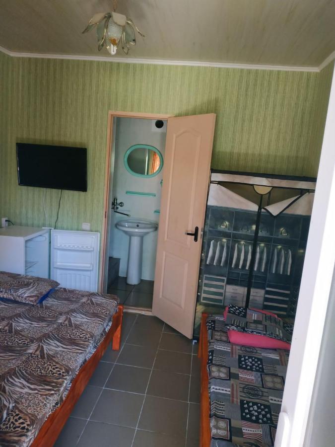 Monte Karlo Hotell Zaliznij Port Eksteriør bilde